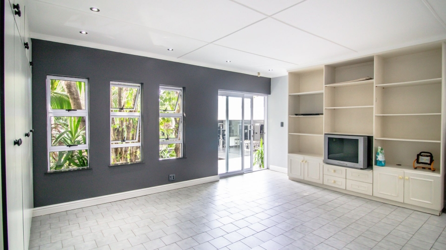 4 Bedroom Property for Sale in Nahoon Valley Park Eastern Cape